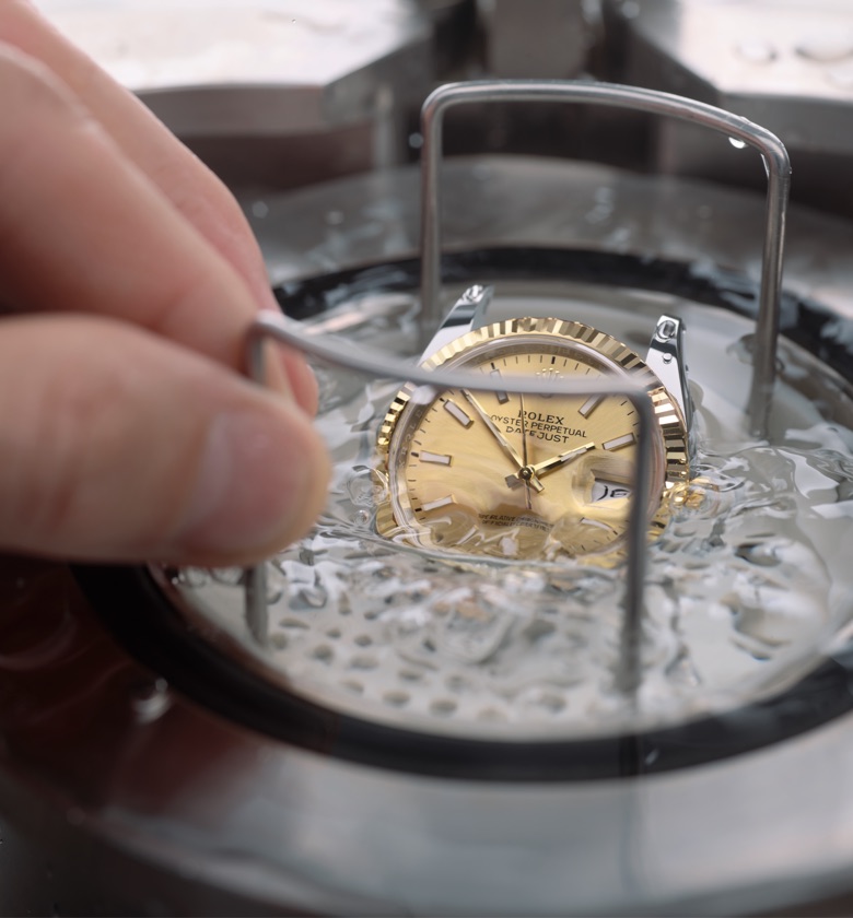Rolex Servicing Procedure 2234 Rolex Sav Corporate 66 Controle Etancheite Fathometre V2 Portrait