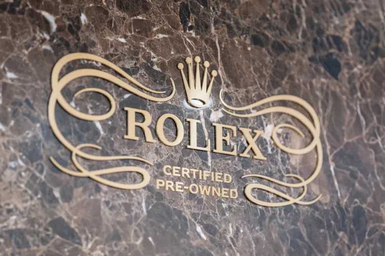 Rcpo Send Us A Message Pos Bucherer Cpo Geneva 2403mg 0032 Portrait